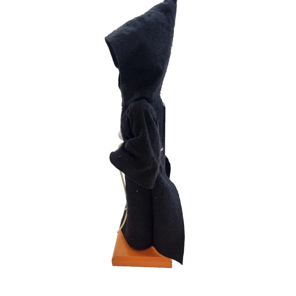 Target 2011 Limited Edition Skeleton Grim Reaper Halloween Nutcracker 14in